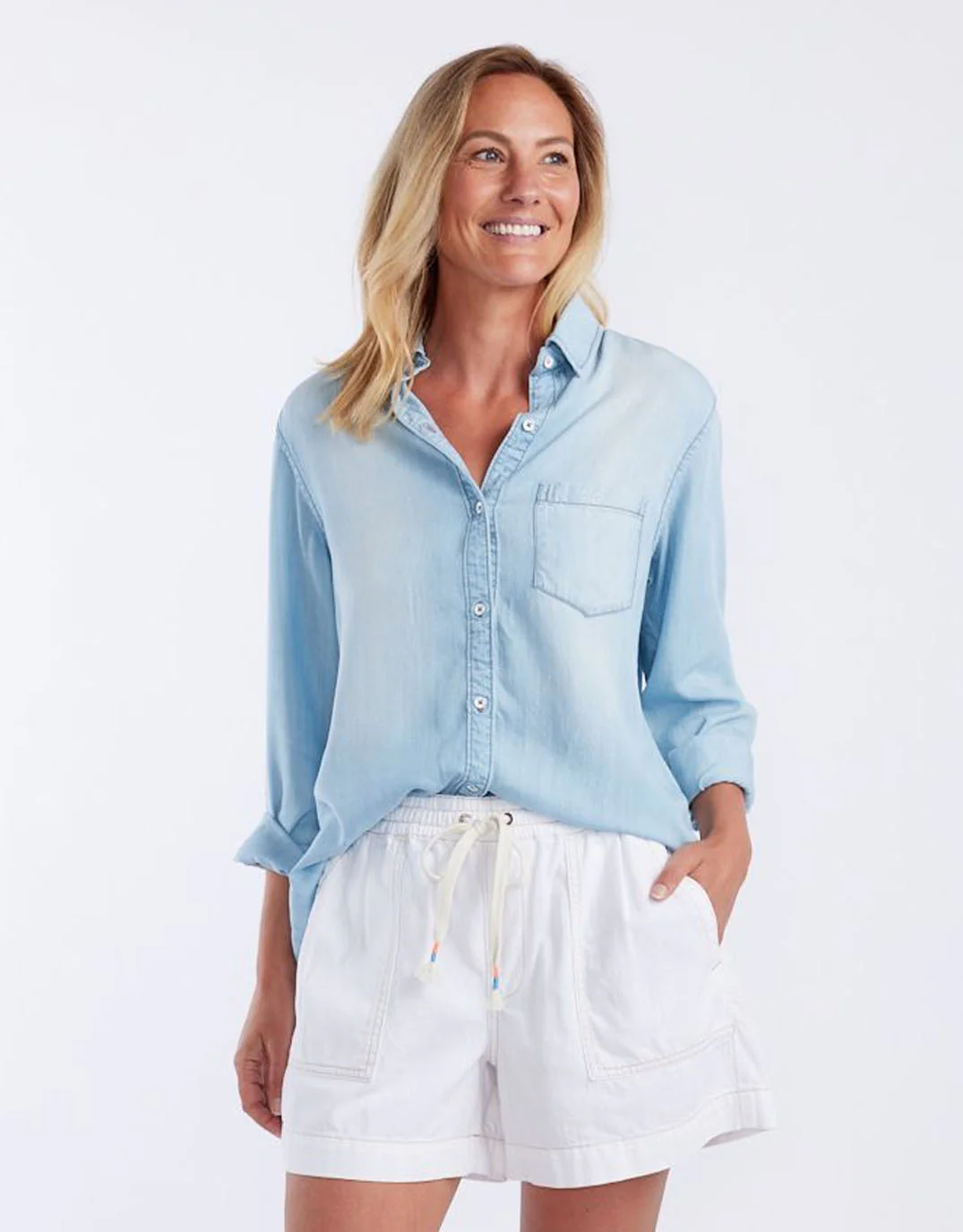 Ava Vintage Shirt - Light Wash - Image 10