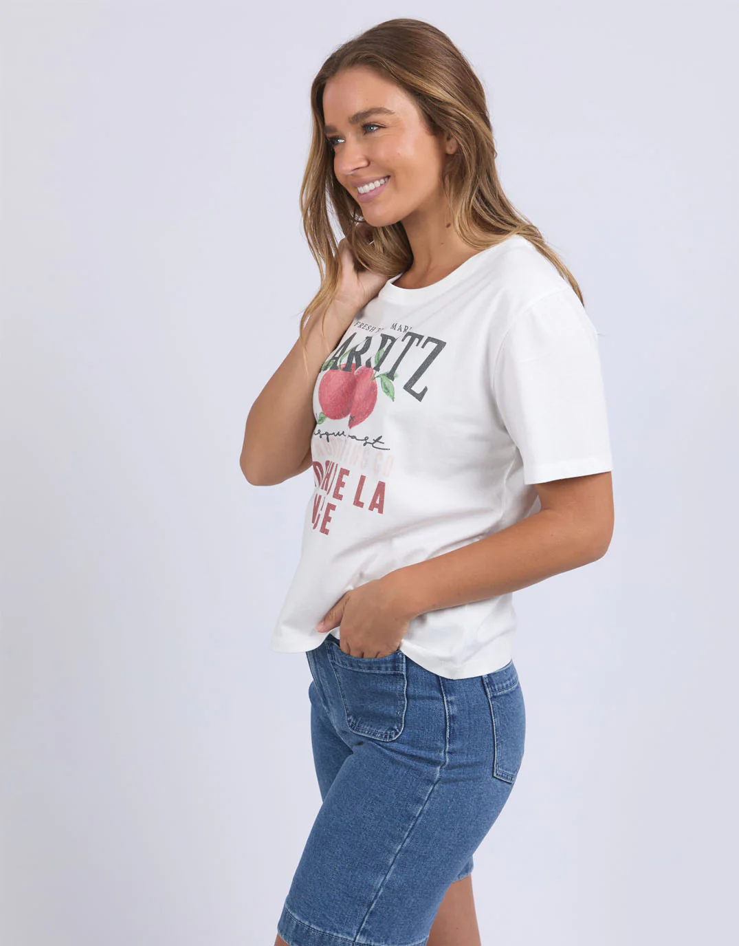 Biarritz Tee - Vintage White - Image 4