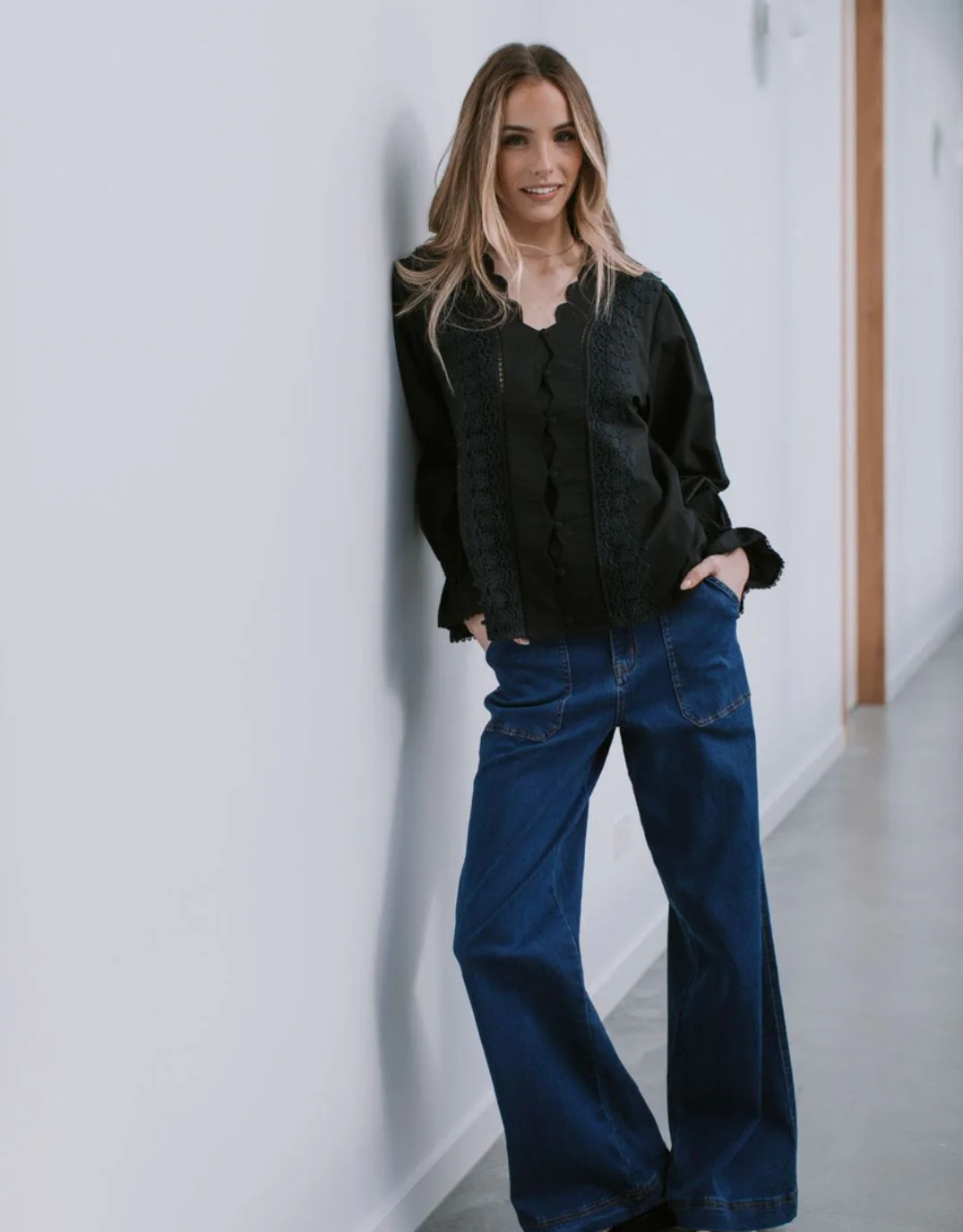 Boscolo Ruffle Cuff Shirt - Black - Image 3