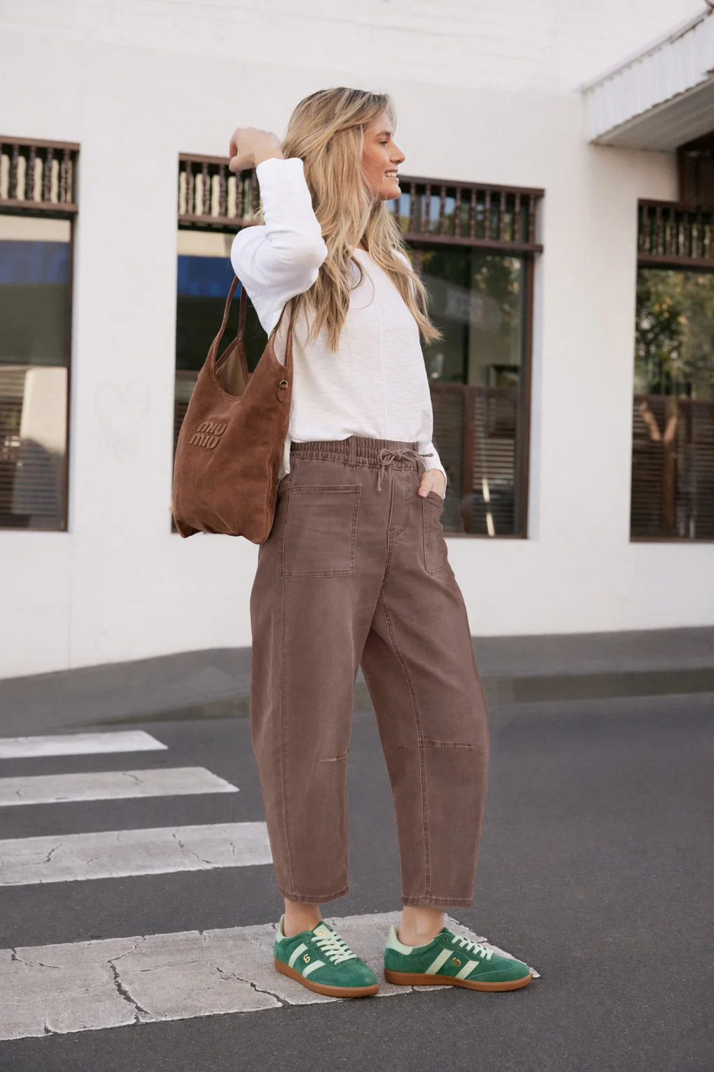 Leo Barrel Jeans - Chocolate - Image 6