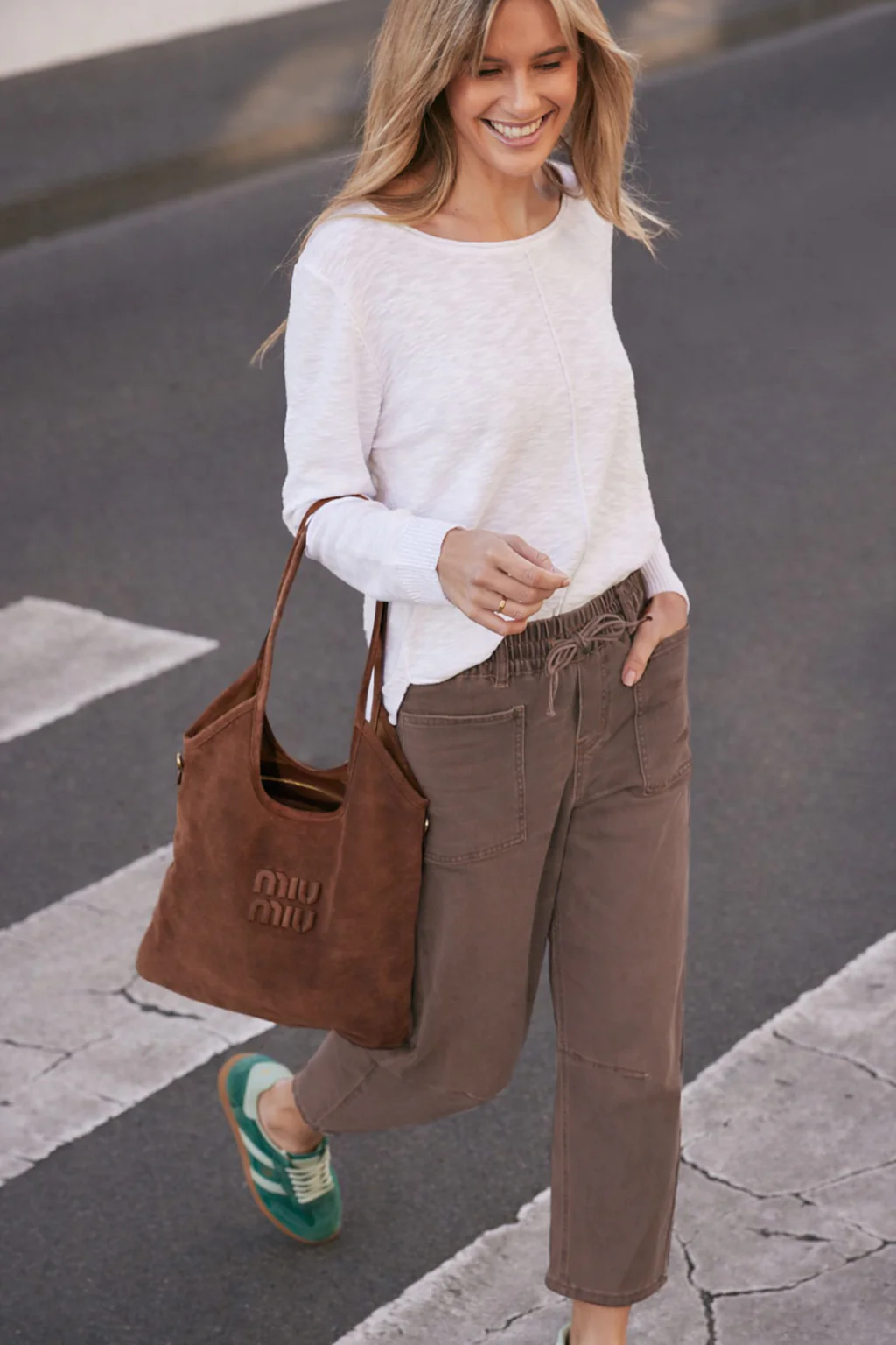 Leo Barrel Jeans - Chocolate - Image 8