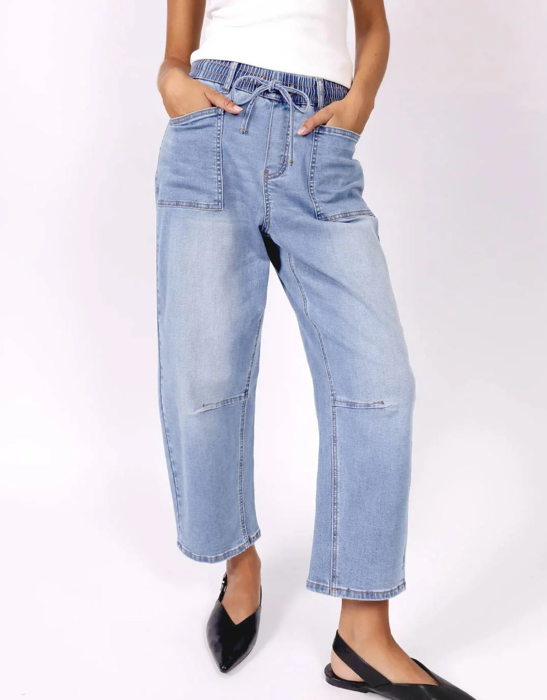 Leo Barrel Jeans - Light Blue Denim