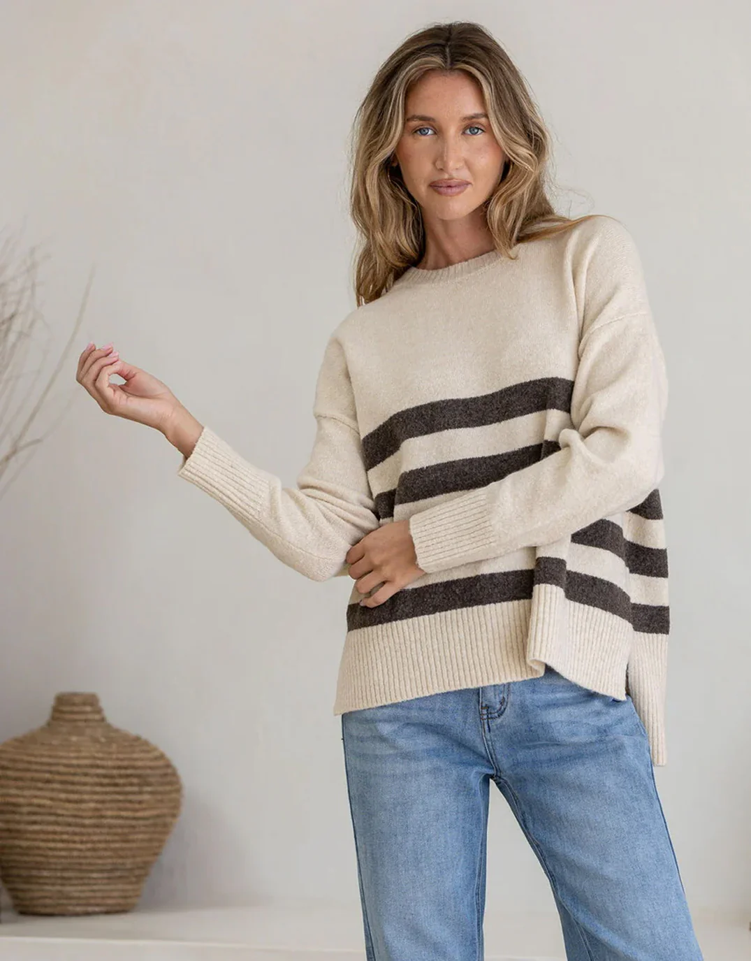Manor Knit - Natural/Chocolate - Image 2