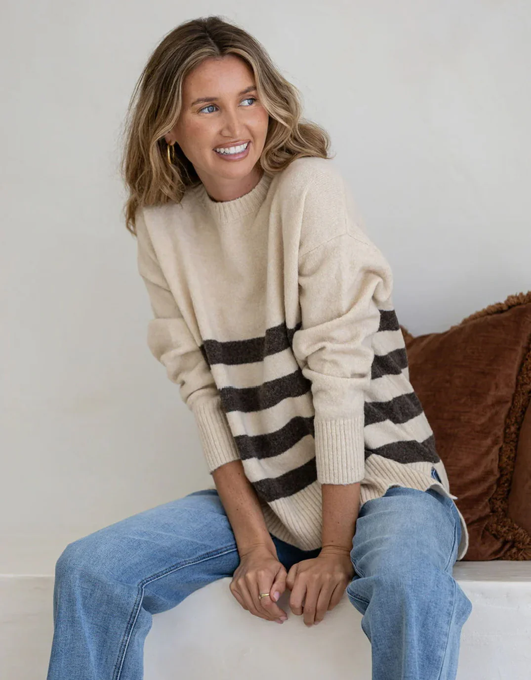 Manor Knit - Natural/Chocolate - Image 3