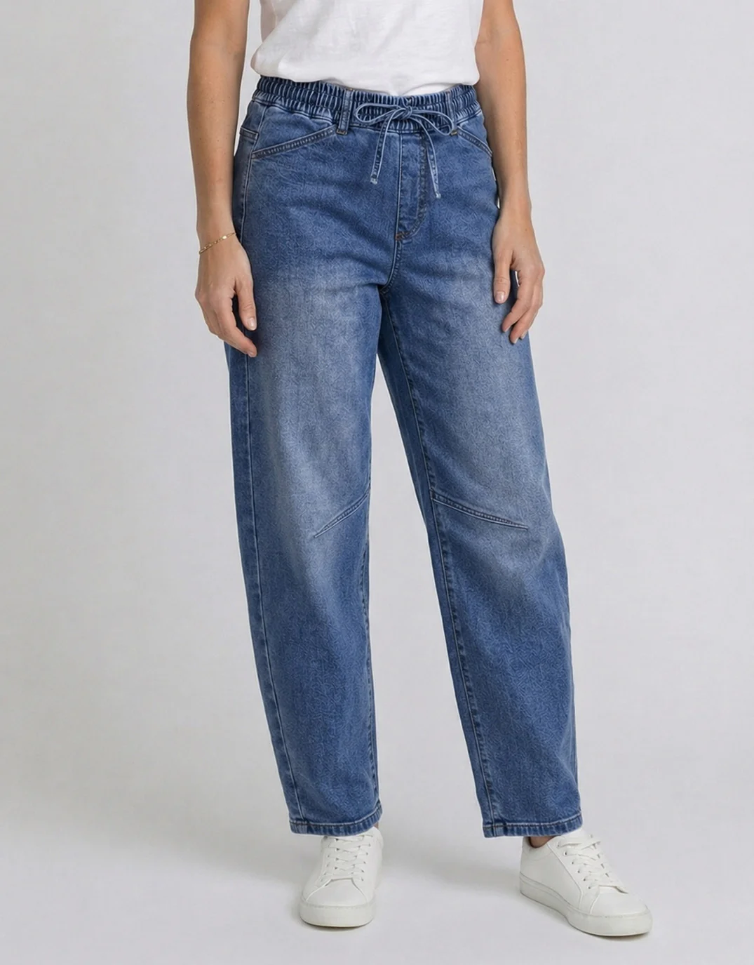 Sienna Barrel Jeans - Mid Blue - Image 6