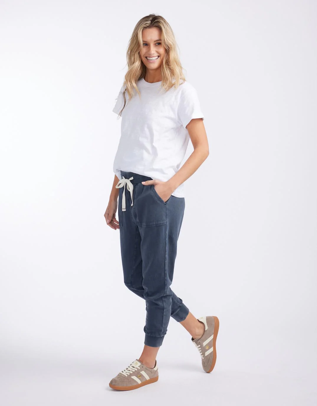 The Sunset Pant - Washed Navy - Image 10
