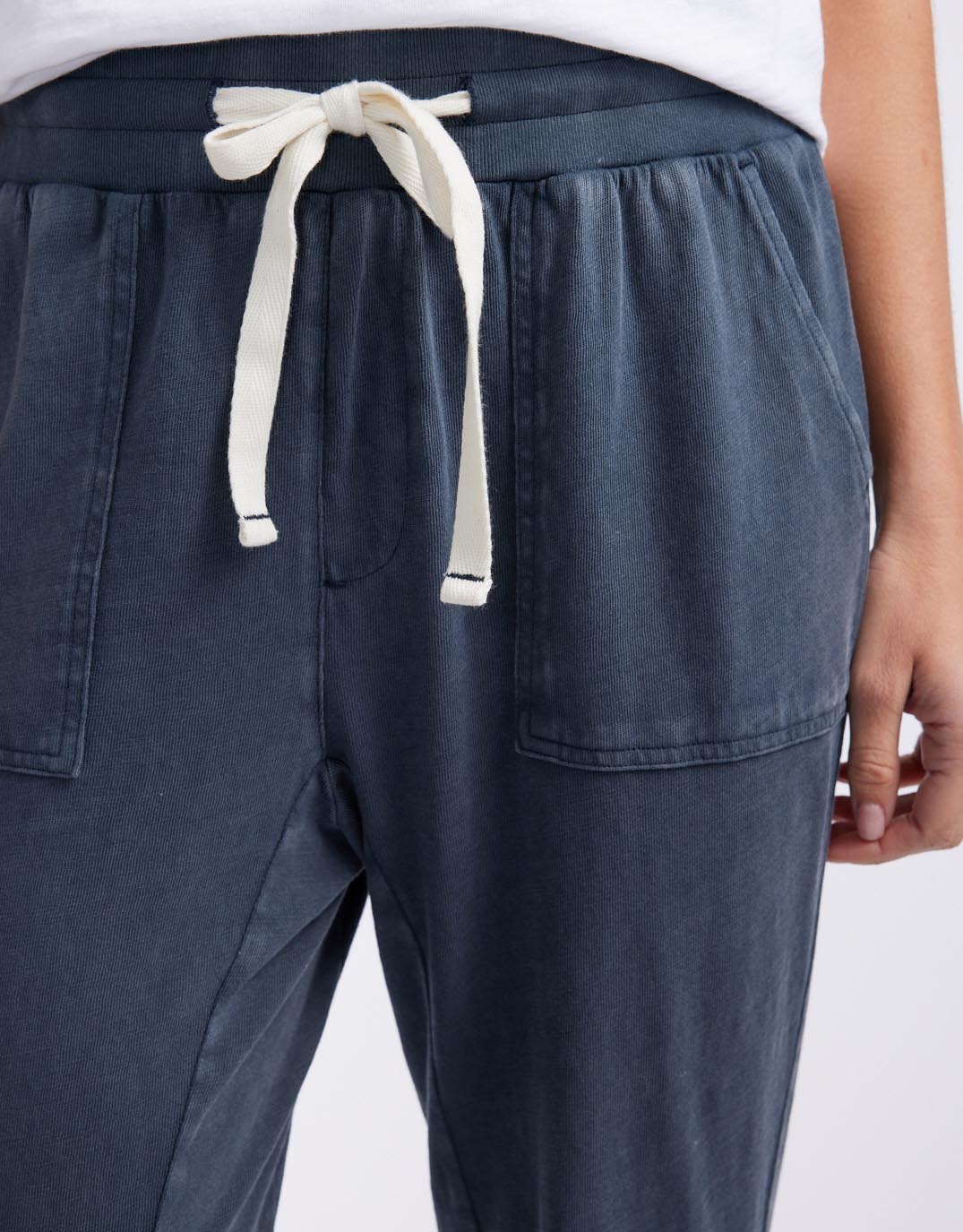 The Sunset Pant - Washed Navy - Image 6